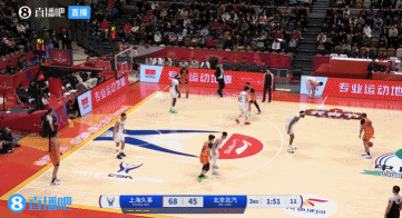  越投越自信！李添榮接連兩記三分強(qiáng)勢回應(yīng) 并重新拉開比分！