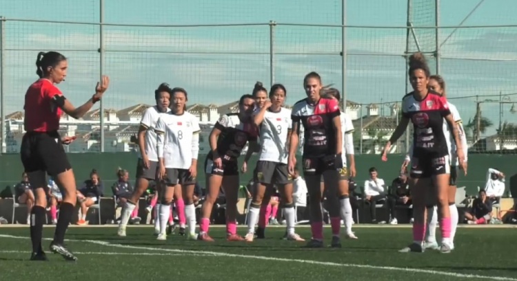 唐佳麗梅開二度、邵子欽破門，中國女足3-2擊敗Alhama俱樂部女足