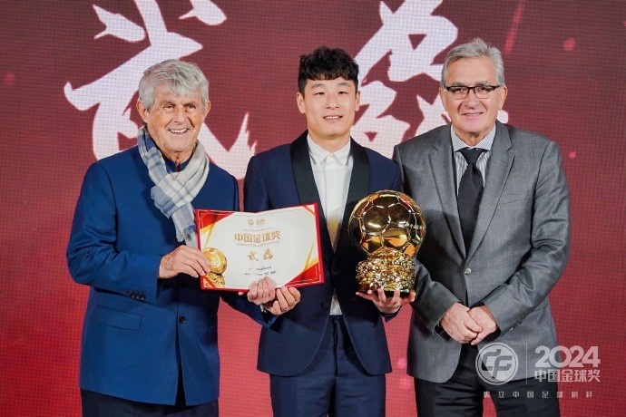  恭喜“核武7”！武磊第五次加冕中國金球獎