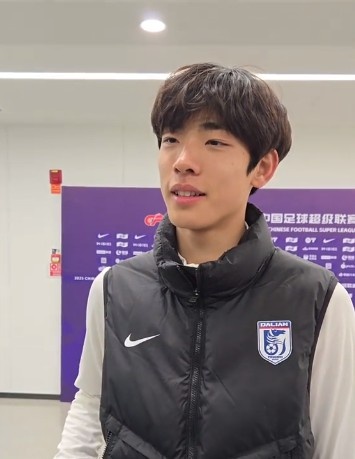  國(guó)青歸來上演中超首秀，朱鵬宇：感覺很好，場(chǎng)上大哥們很支持我