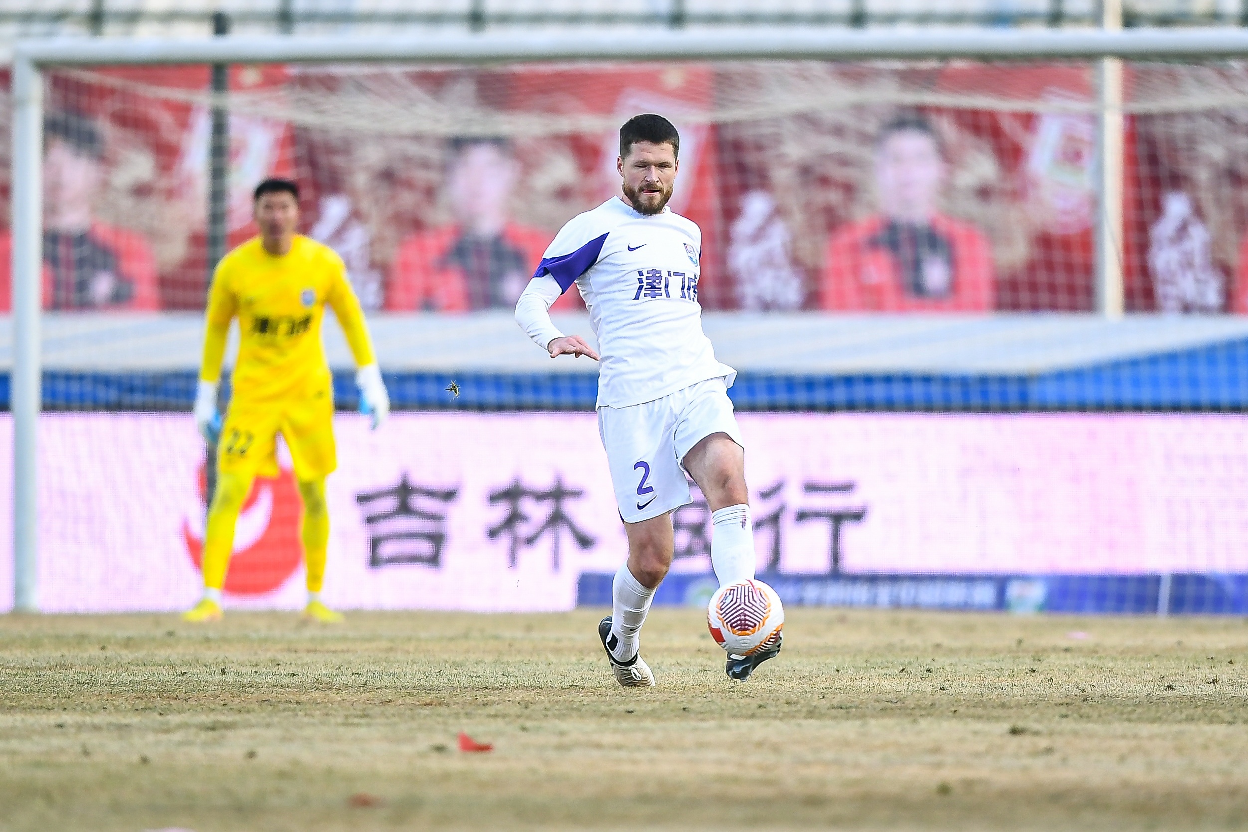  津門虎舊將亞冠對(duì)決格蘭特勝出，津媒：他離開津門虎因存?zhèn)‰[患