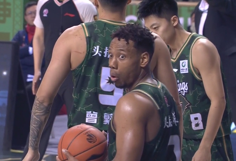  外線很準(zhǔn)！祝銘震6記三分拿下22分6籃板