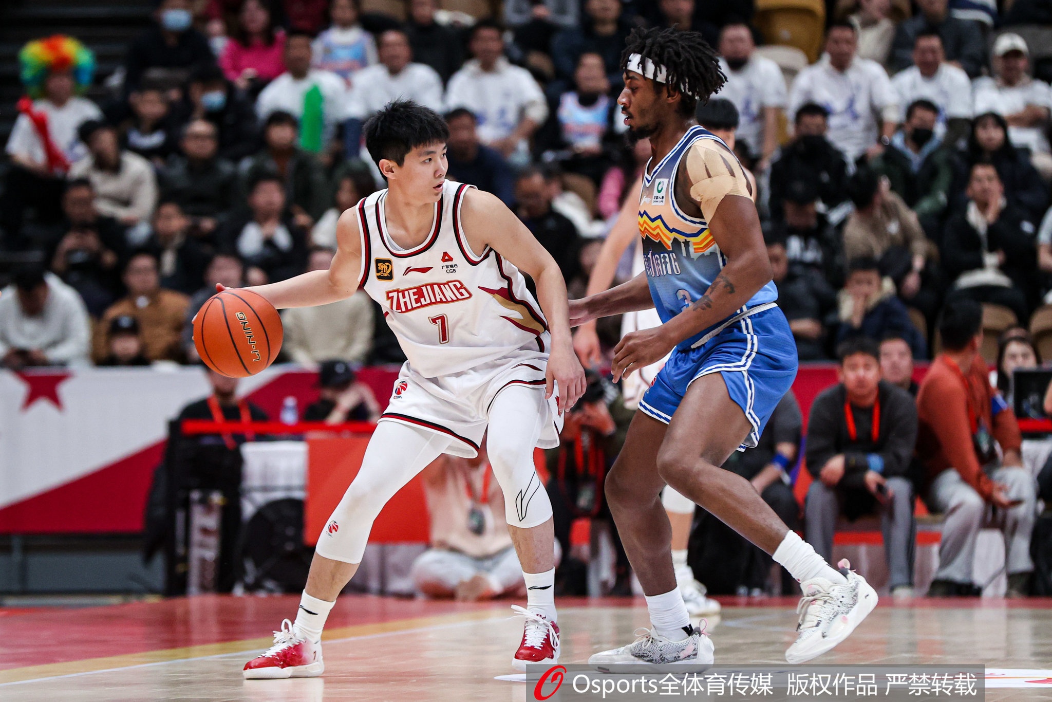  未來(lái)可期！17歲小將李悅洲5中2拿5分1板1斷 單斷外援&壓哨三分